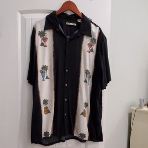 BATIK Bay black shirt